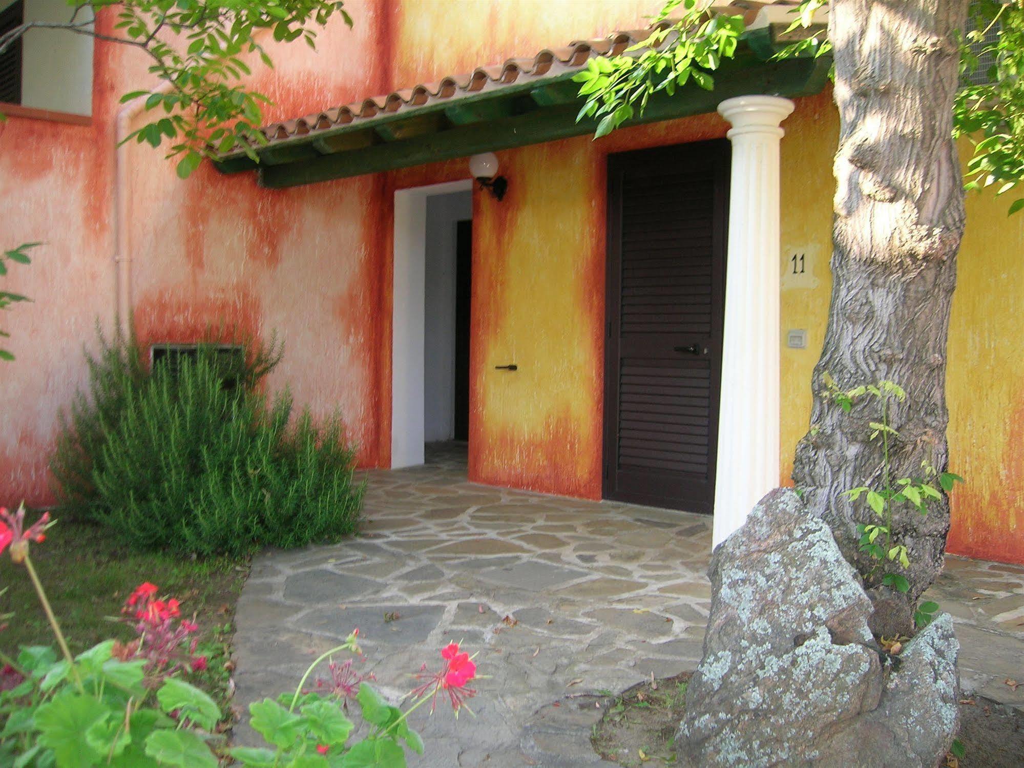 Hotel Pedra Niedda Budoni Exterior foto